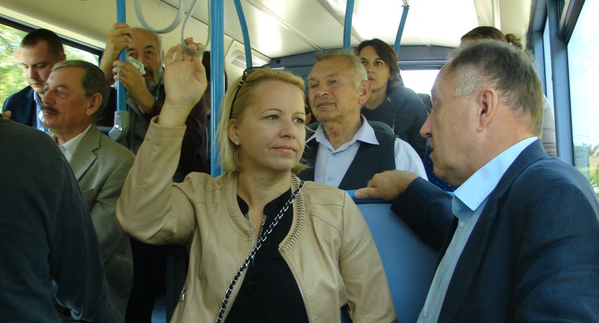 bus2